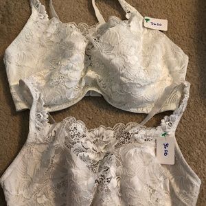 Two Bras. 36DD. EUC